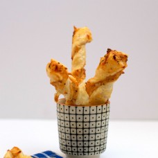 Cheesy Puff Pastry Twists